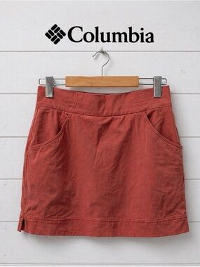 COLUMBIA. Coral  skirt  size S